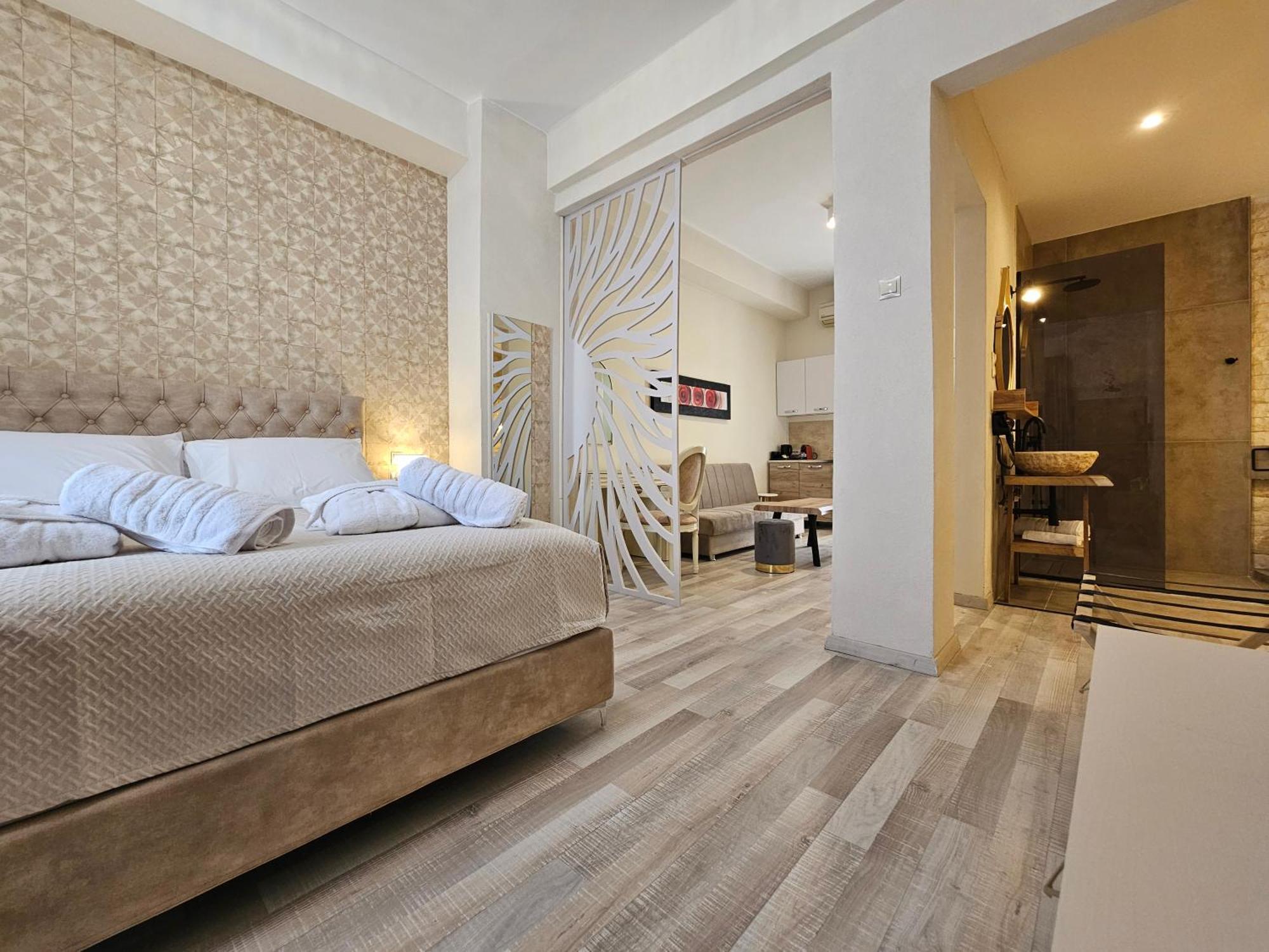 Golden City Center Suites Rhodes City Extérieur photo