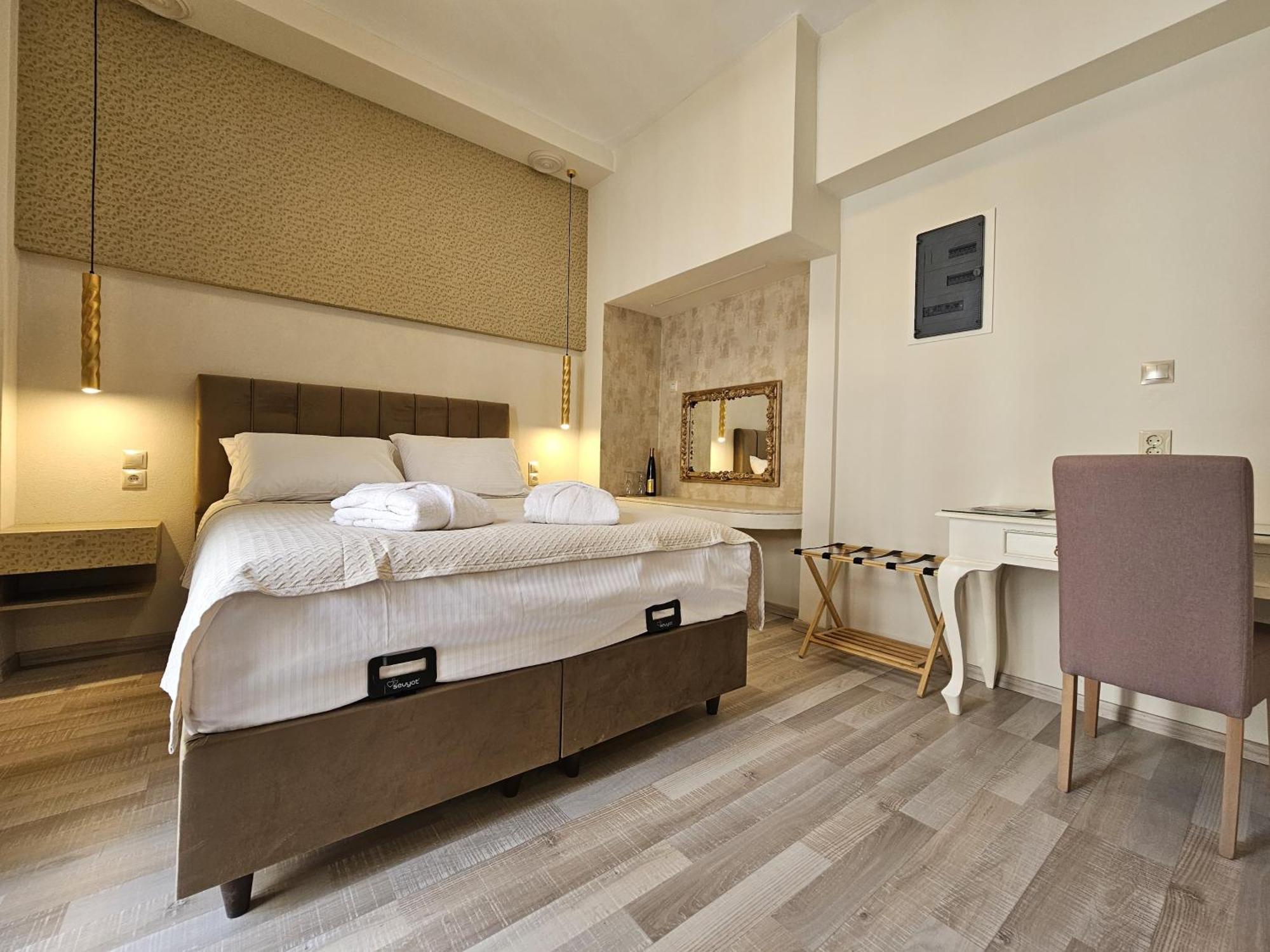 Golden City Center Suites Rhodes City Extérieur photo