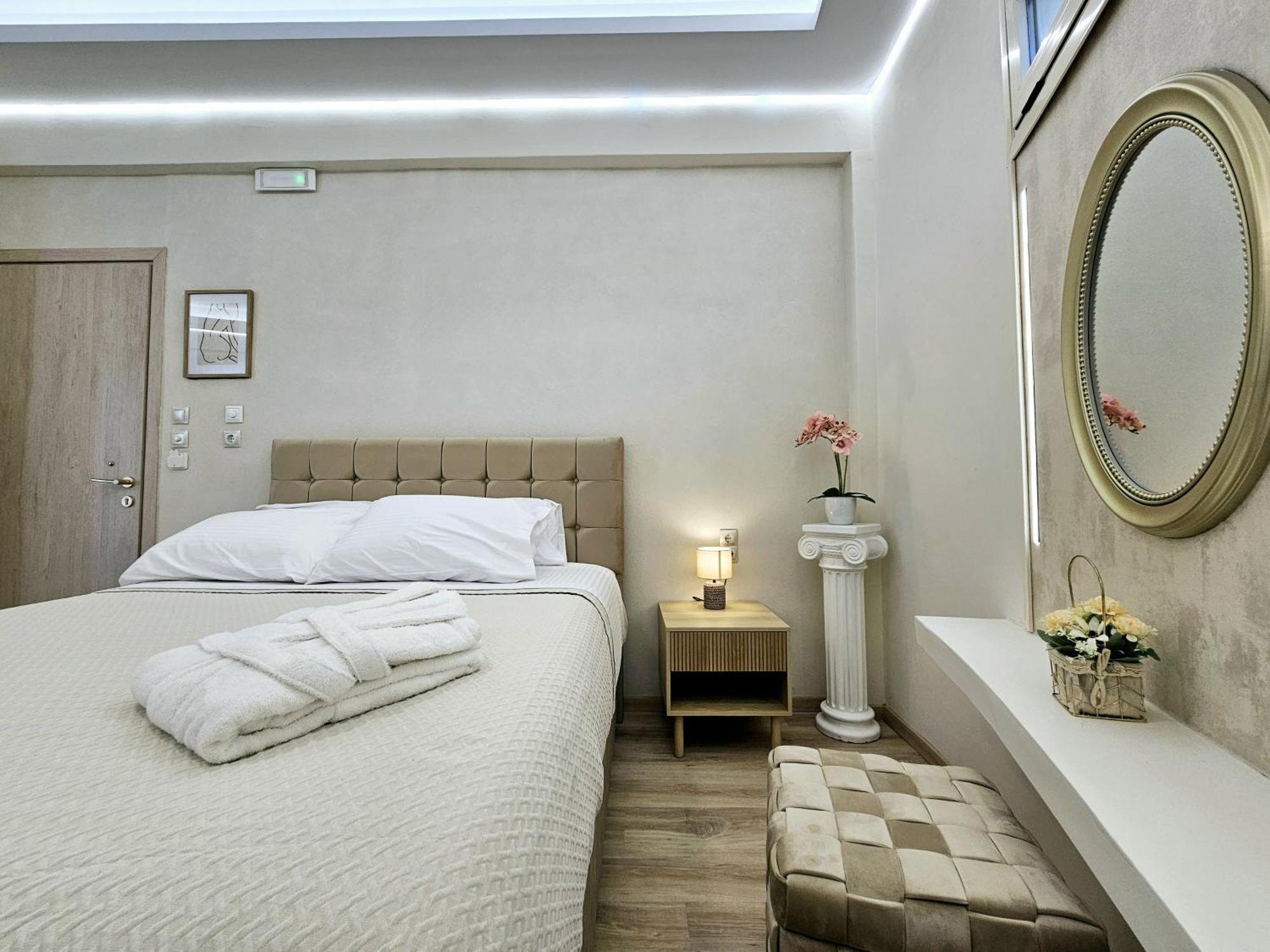 Golden City Center Suites Rhodes City Extérieur photo