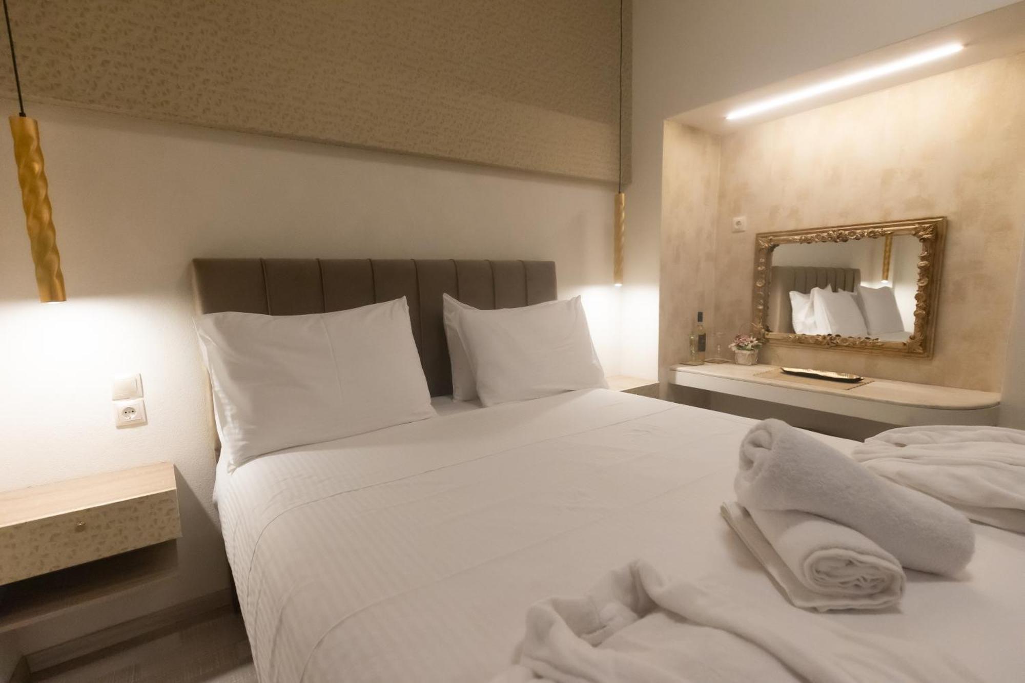 Golden City Center Suites Rhodes City Extérieur photo