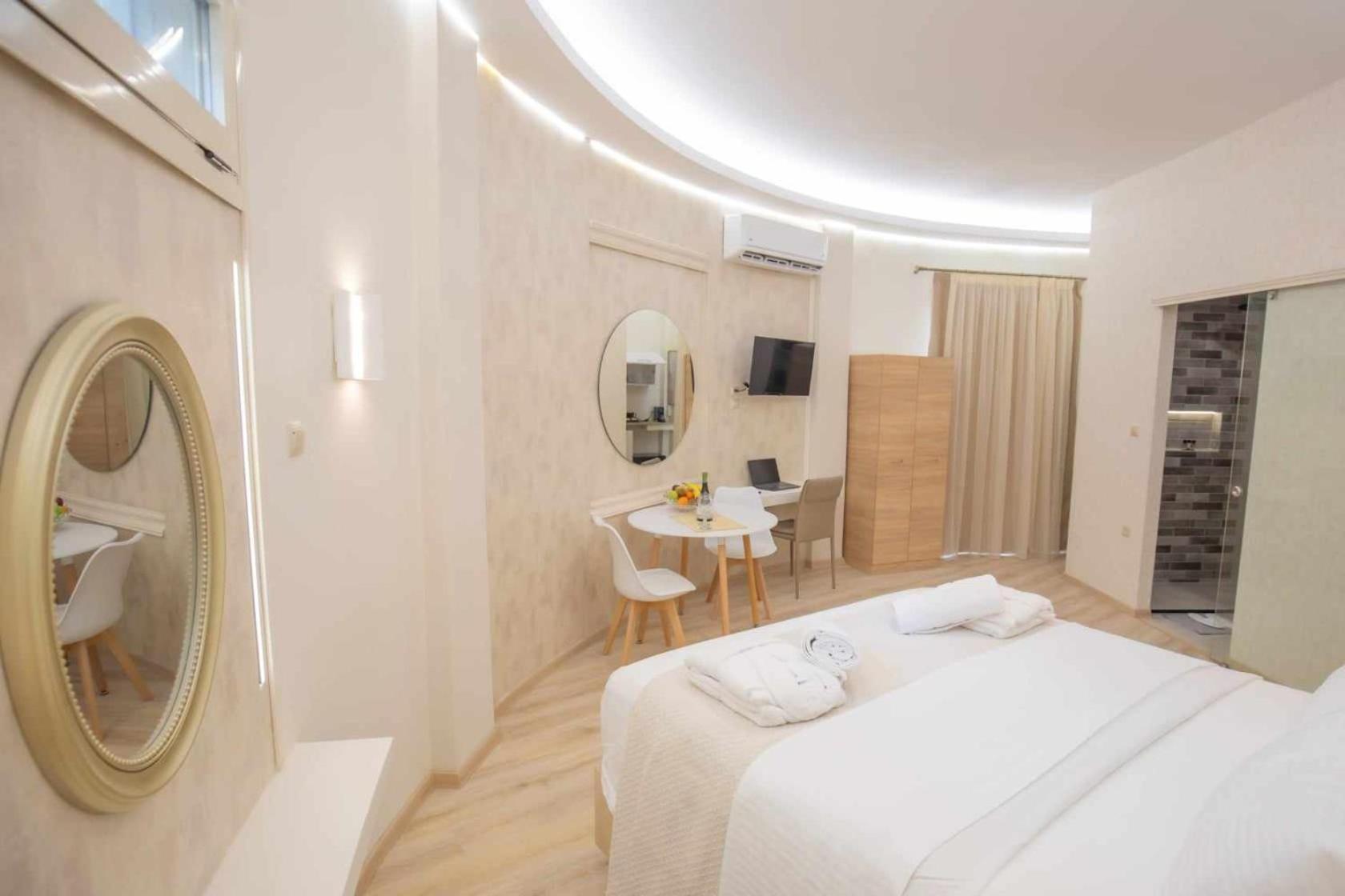 Golden City Center Suites Rhodes City Extérieur photo
