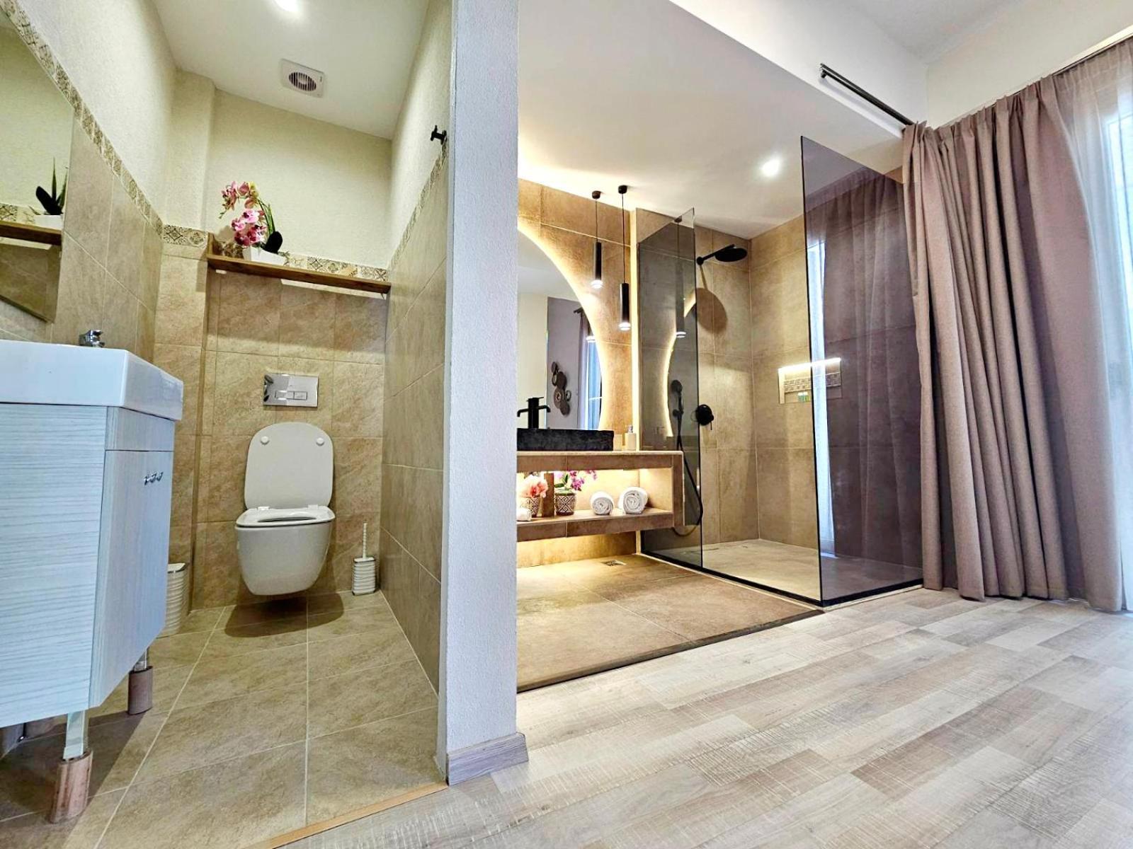 Golden City Center Suites Rhodes City Extérieur photo
