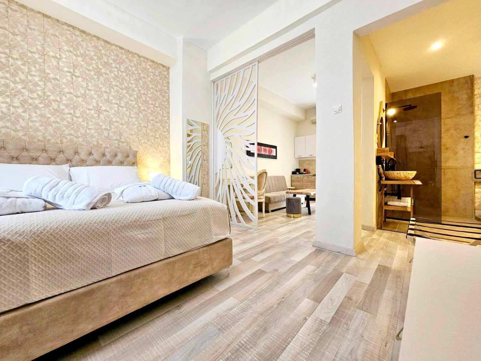 Golden City Center Suites Rhodes City Extérieur photo