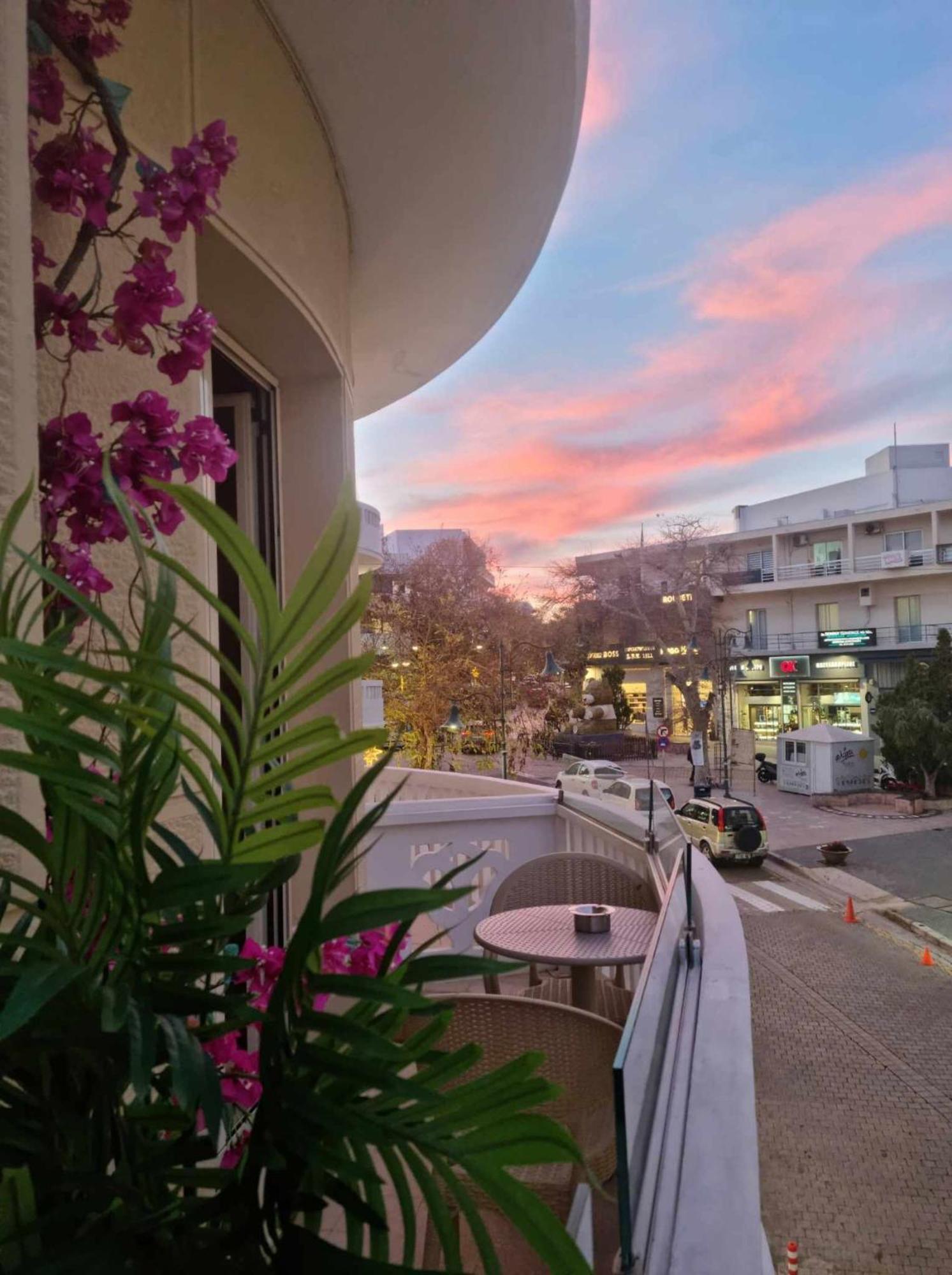 Golden City Center Suites Rhodes City Extérieur photo